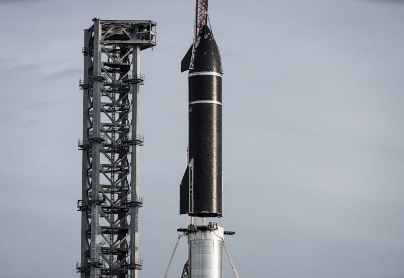 SpaceX sastavio gorostasa - najveću ikad napravljenu raketu za putovanje u svemir