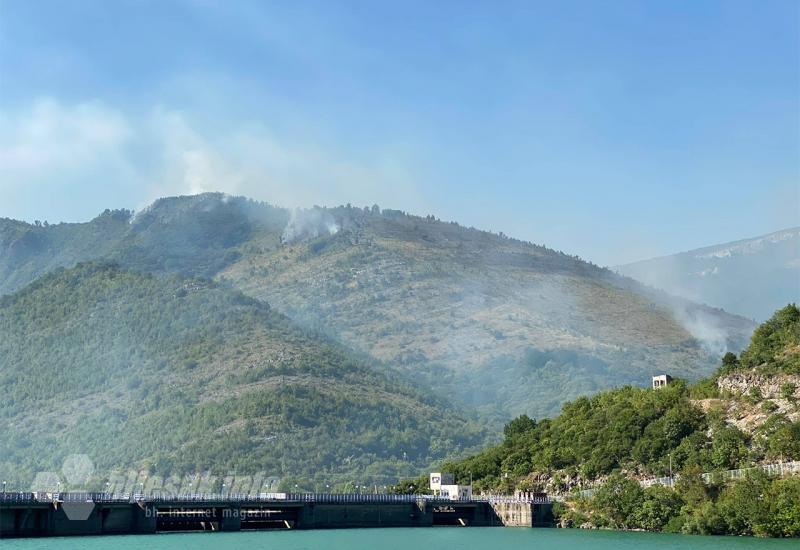 Požar u Vituši - Vatra između kuća u Đubranima; gori i u selu Vituša