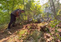 VIDEO | Dva mještana Đubrana sami gase veliki požar