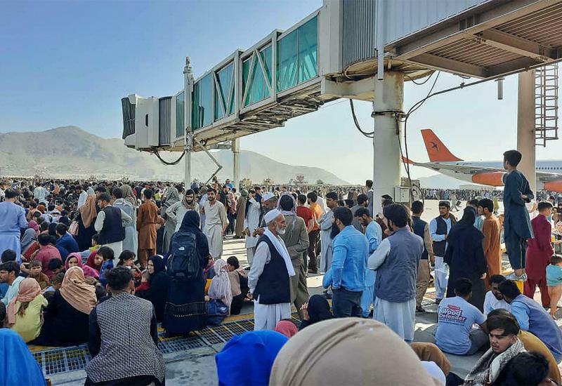 Talibani uspostavili red oko aerodroma u Kabulu