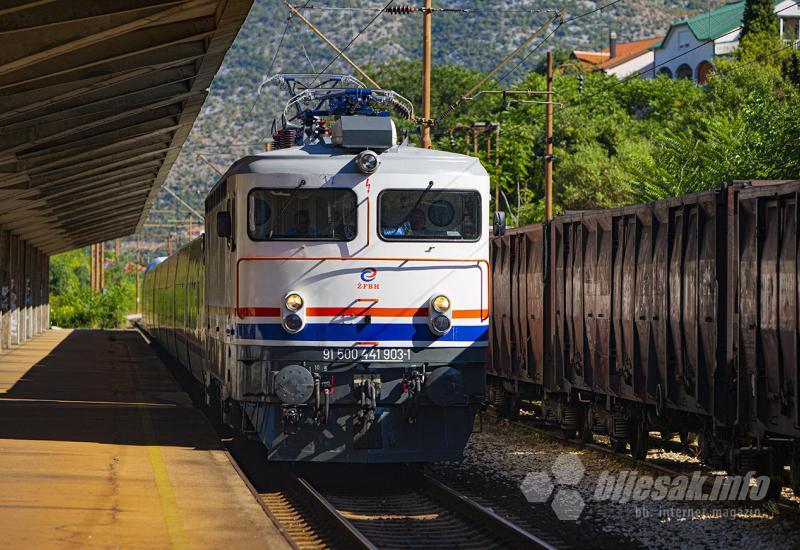 "Eksplozija" u vlaku kod Mostara šokirala putnike, Željeznice objasnile što se dogodilo 