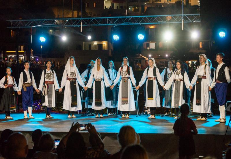 Održana 13. večer hrvatskih folklora u Neumu - Održana 13. večer hrvatskih folklora u Neumu