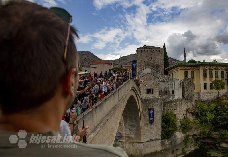 Najbolji skakači svijeta odradili prvi trening u Mostaru
