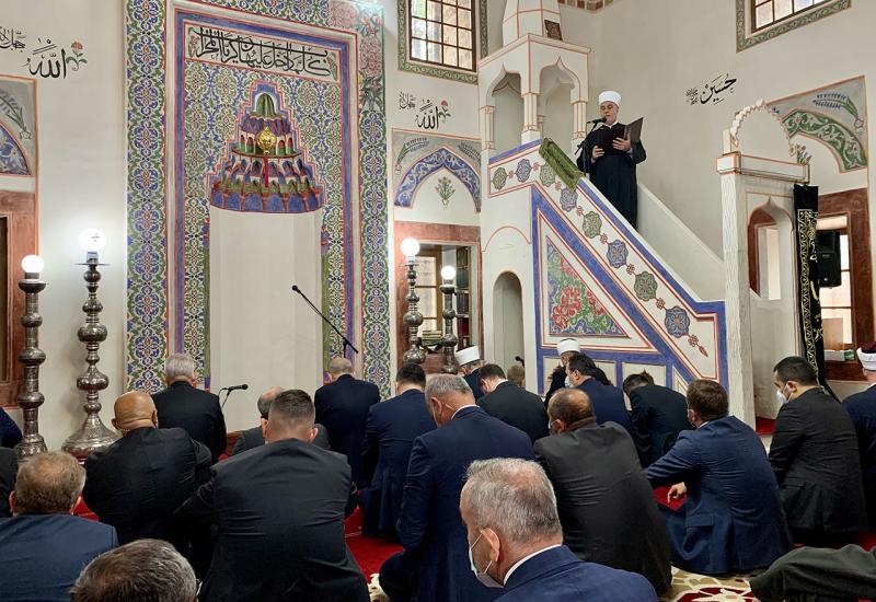 Hutba reisu-l-uleme u Čaršijskoj džamiji - Reisu-l-ulema Kavazović u hutbi pozvao na cijepljenje protiv koronavirusa