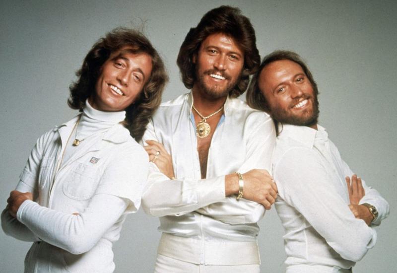 Robin Gibb, Barry Gibb, Maurice Gibb (1977.) - Glazbenik koji je sa svojom braćom obilježio pop glazbu navršava 75 godina