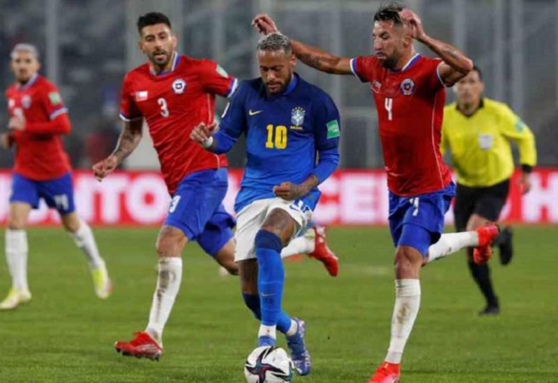 Neymar protiv Čilea - Neymara napali da ima višak kilograma, on tvrdi da je dres prevelik