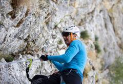 Upoznajte 'Profu': 70-godišnjak iz Mostara koji osvaja hercegovačke stijene