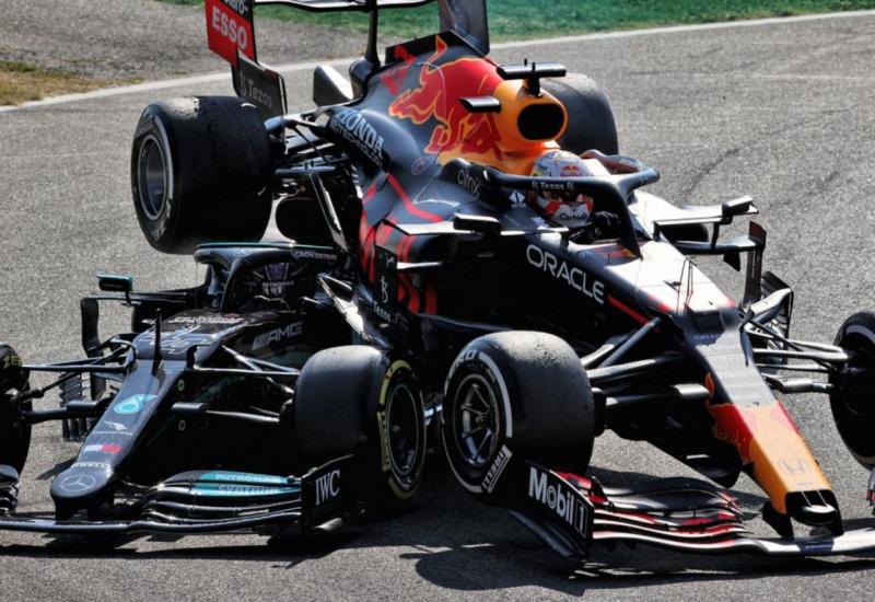 Dvostruko slavlje McLarena nakon sudara o kojem će se još pričati