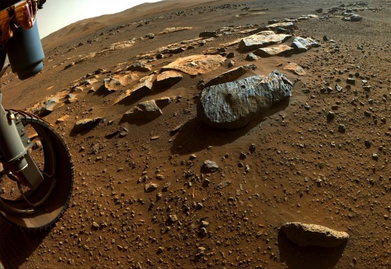 NASA na Marsu pronašla tragove vode?