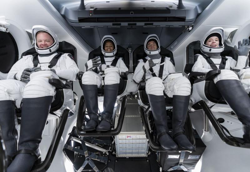 SpaceX ulazi u utrku u svemirskom turizmu