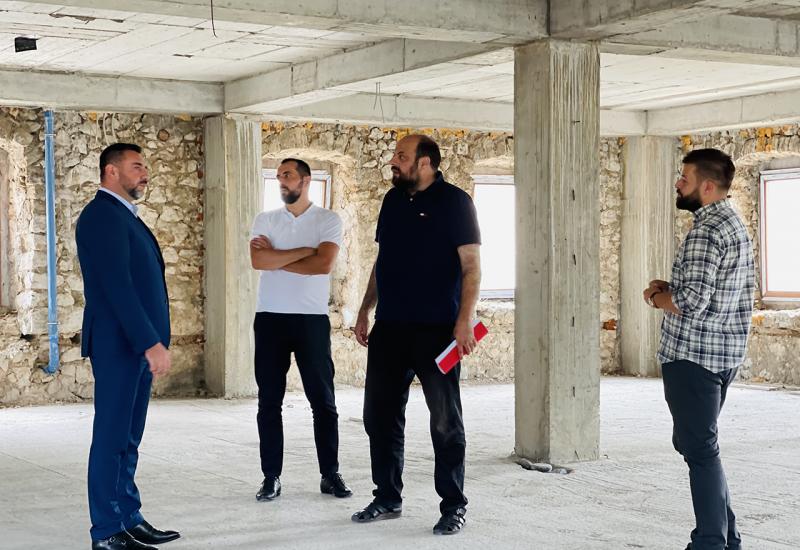 Ramić i Krulj - Ministar Ramić: Izgradnja pravoslavne crkve u Mostaru je radost svih nas