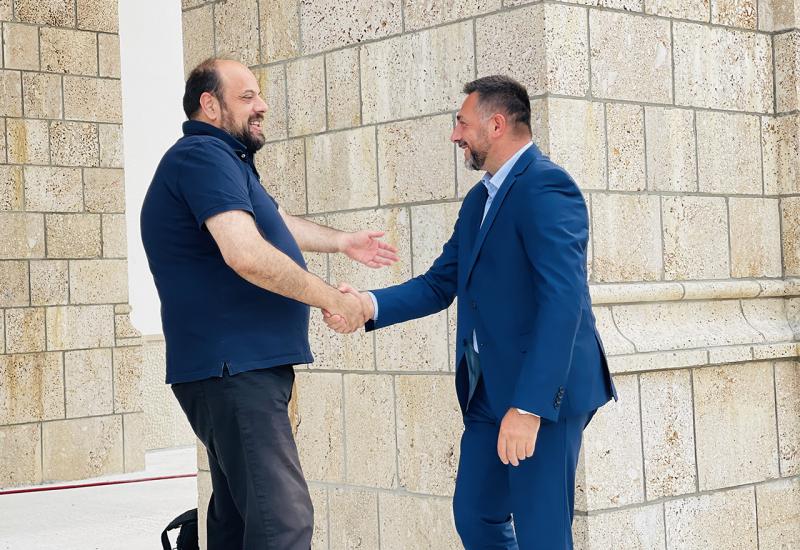 Ramić i Krulj - Ministar Ramić: Izgradnja pravoslavne crkve u Mostaru je radost svih nas