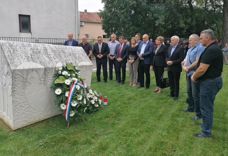 U Mostaru obilježena 28. obljetnica pogibije osmorice pripadnika Vojne policije HVO-a Livno