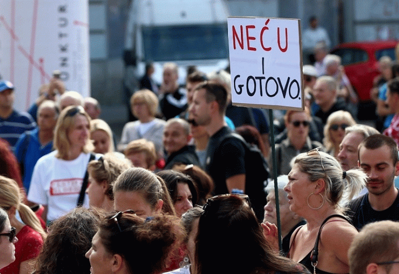 Festival slobode 2.0 na zagrebačkom Trgu bana Jelačića - Antikorona prosvjedi u Zagrebu protekli mirno i bez izgreda