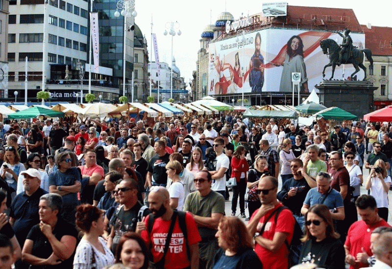 Festival slobode 2.0 na zagrebačkom Trgu bana Jelačića - Antikorona prosvjedi u Zagrebu protekli mirno i bez izgreda