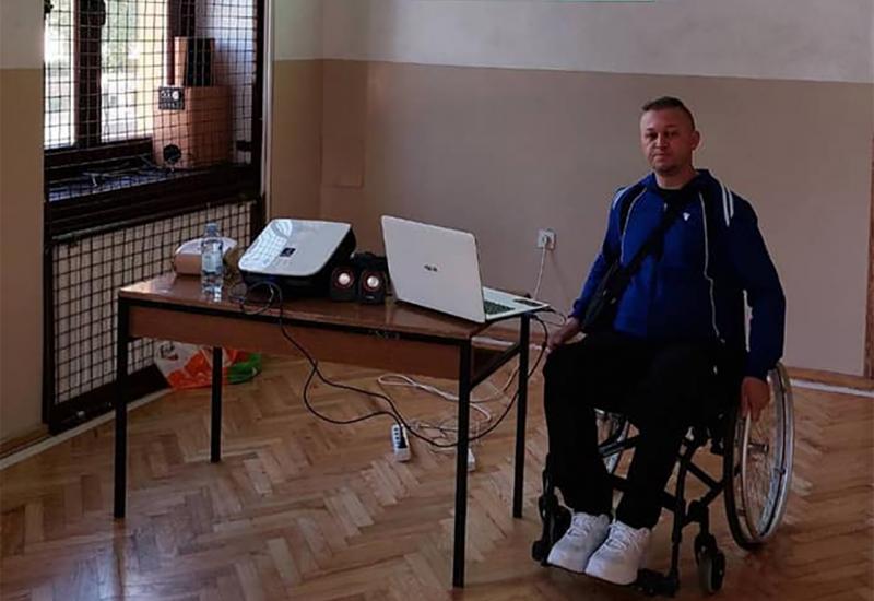 Edukativno predavanje u Mostaru: 'Vozim iako ne hodam'