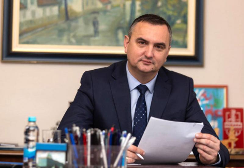 Službeno: Pavlović podnio ostavku nakon skandala