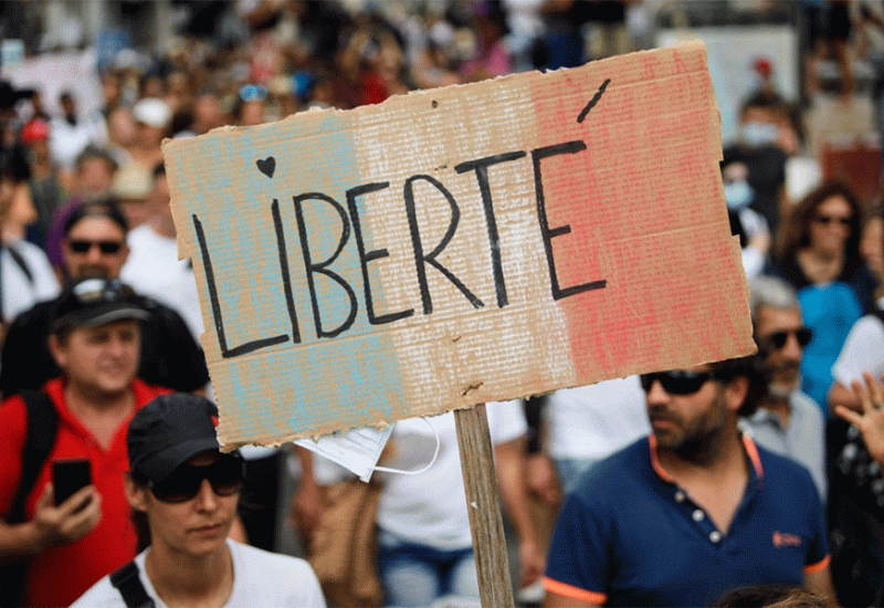 U Francuskoj i Švicarskoj deseci tisuća prosvjednika protiv covid propusnice