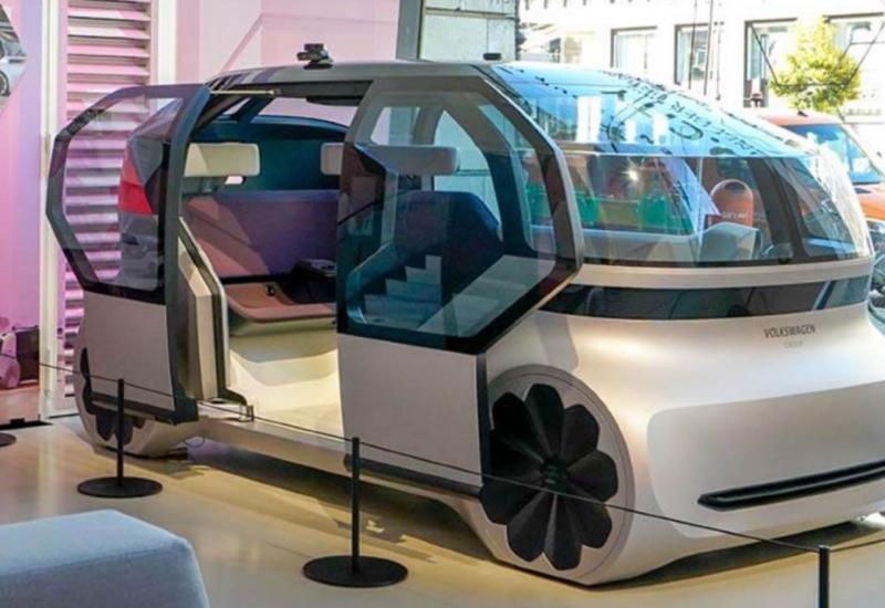 Volkswagen predstavio svoj koncept robotaksija OnePod
