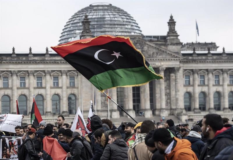 I deset godina od ubojstva Gadafijeva Libija nije izašla iz spirale nasilja