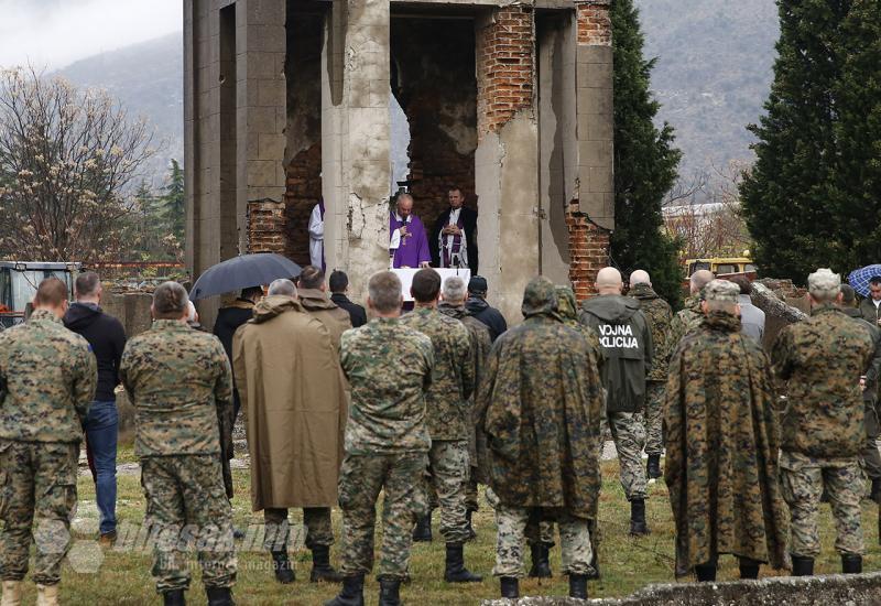 Služena misa na Austrijskom groblju u Mostaru: Naša dužnost je da ih se sjećamo