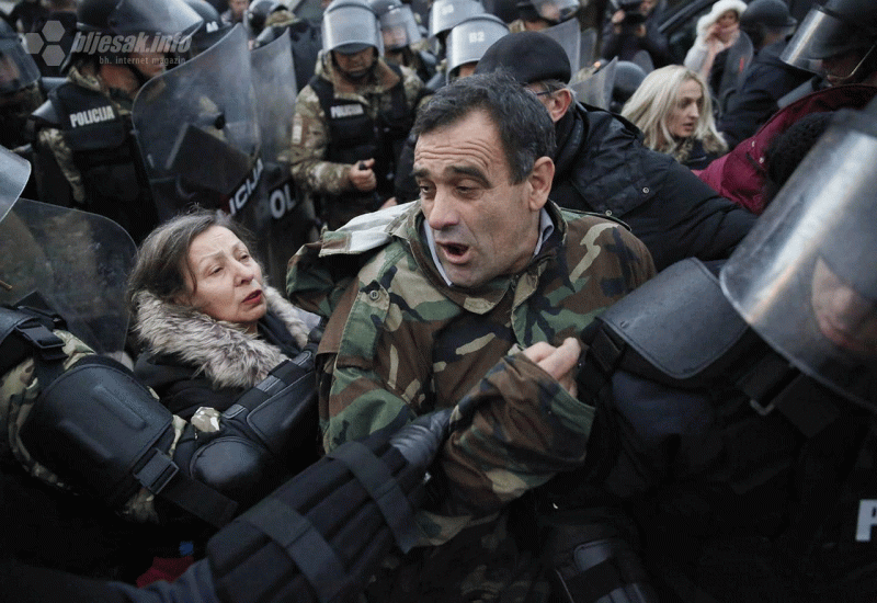 Aktivisti u Mostaru izloženi tužbi dok pravosuđe ignorira njihove prijave