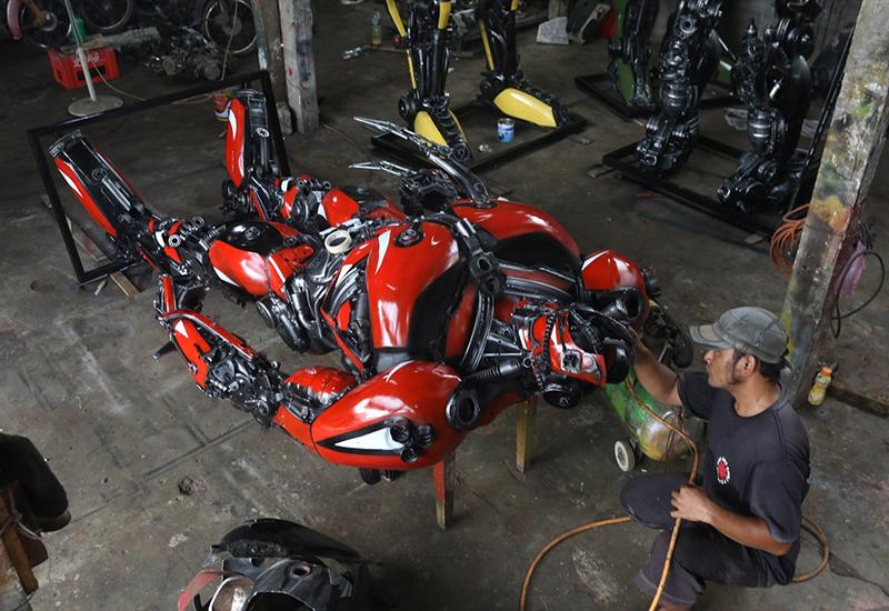 Novi roboti od starih motocikala