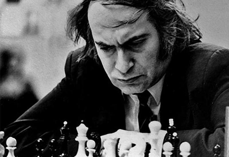 Kažu da lje Talj dvaput brojao do beskonačno :) - Svi drugi su bili šahovski velikani, samo je on bio - Mihail Talj