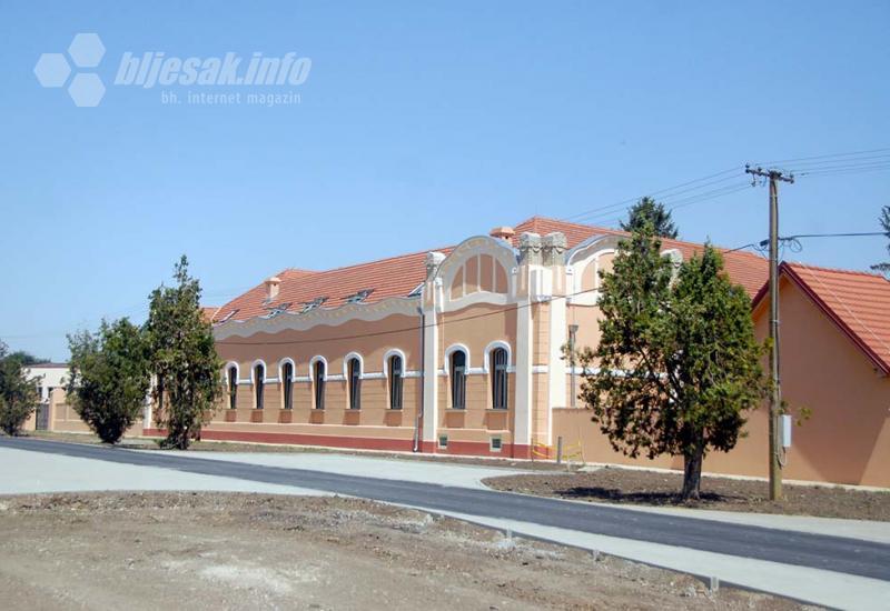Dvorac Hertelendi - Novo Miloševo, rodno selo tajnog agenta 007