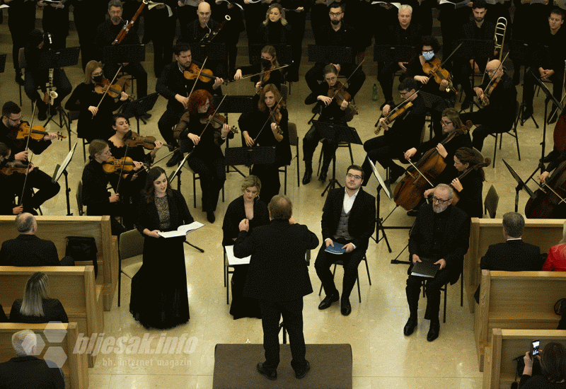 Simfonijski orkestar izveo Mozartovo Requiem pred mostarskom publikom -  Requiem za Vukovar
