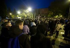 Mostar: Stotine svijeća i molitva za žrtve Vukovara 