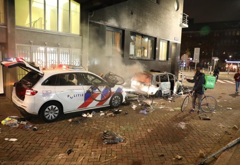 Neredi zbog covid-potvrda u Nizozemskoj - Gradonačelnik Rotterdama osudio 