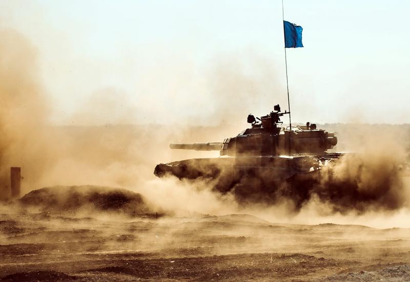 Tenk u akciji - Rusija priprema ogromnu ofanzivu na Ukrajinu sa 175.000 vojnika?