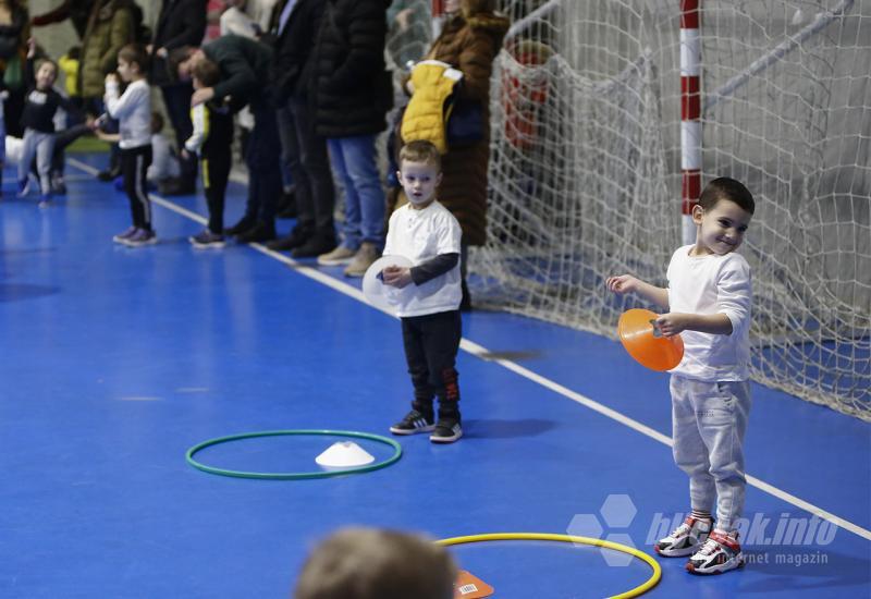 Atletske igre za najmlađe u Mostaru - Mostarski mališani se družili kroz atletske poligone i discipline