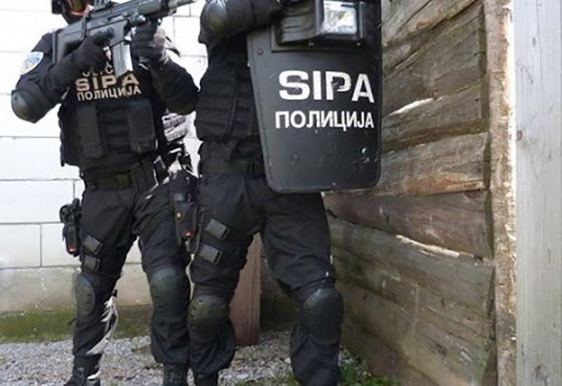 SIPA - SIPA: Uhićene dvije osobe u akciji 