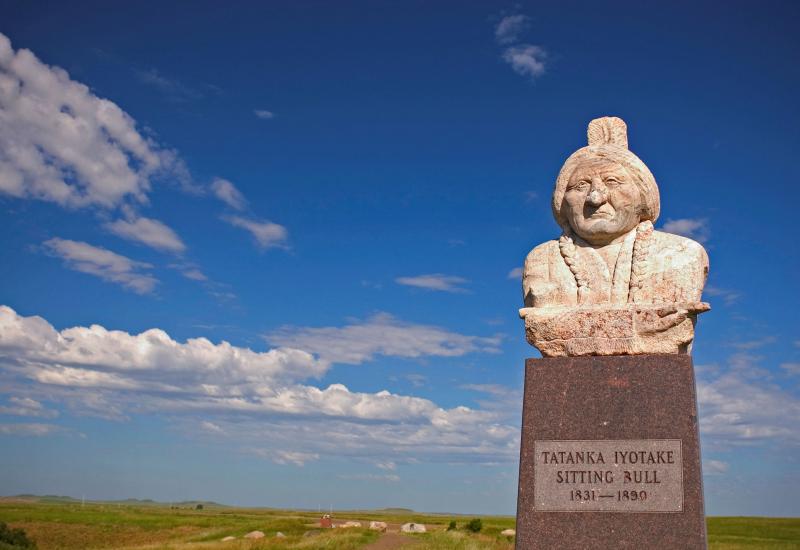 Jedan od spomenika u Južnoj Dakoti koji podsjećaju na velikog poglavicu - Bik Koji Sjedi: Veliki poglavica koji je pobijedio američku osvajačku vojsku