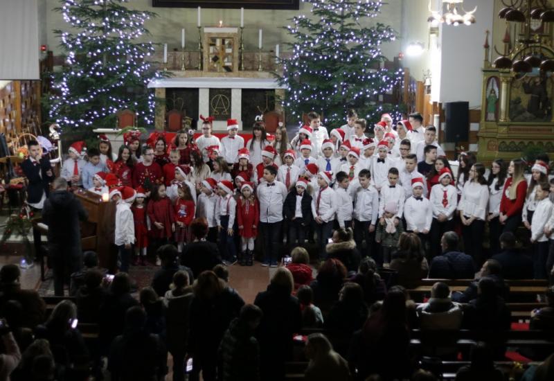 Božićni koncert u Busovači dar sugrađanima i gostima