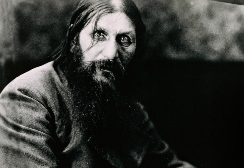 Grigorij Jefimovič Rasputin (Pokrovskoje, 10. siječnja 1869. - Sankt Peterburg, 30. prosinca 1916.) - Mistik koji je svojim orgijama žene 