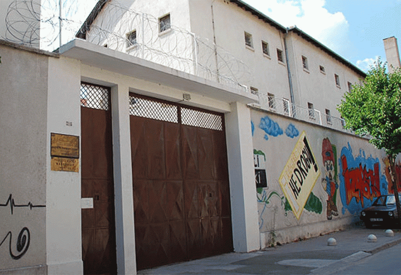 KPZ Mostar: Zatvorski policajci teško pretukli osuđenika