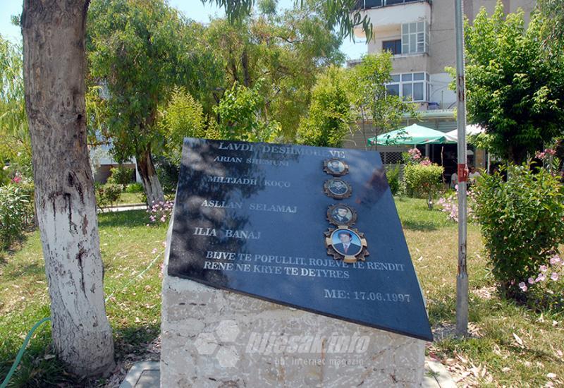 Žrtve Masakra u Ura Vajguroreu - Kučova/Dimal: NATO baza, stare crkve, nafta i ilirski grad