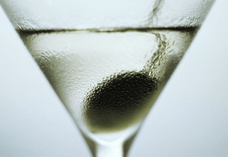Martini je klasik od dva sastojka koji ne traži miksološke vještine - 10 neodoljivih koktela koji se rade od samo dva sastojka
