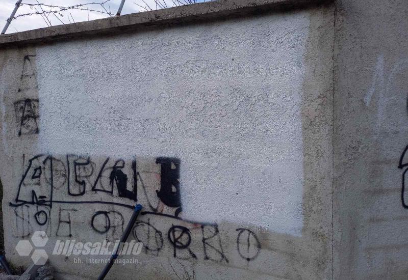 Grad prefarbao i grafit u Vrapčićima