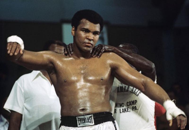 Muhammad Ali  (Louisville, 17. siječnja 1942. – Scottsdale, Arizona, 3. lipnja 2016.) - Prije 80 godina rođen je jedan od najvećih sportaša svih vremena