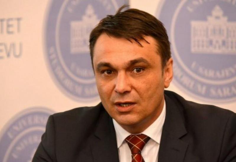 Ahmetović dobio na poklon 18 tisuća KM i otkupio zatvorsku kaznu