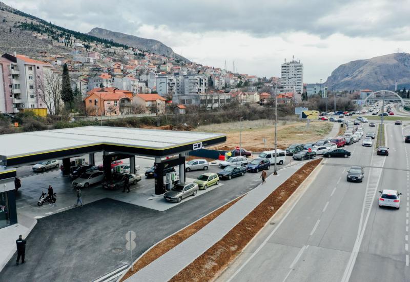U Mostaru svečano otvorena benzinska pumpa EOL PETROL - Kolika je šansa da ukinu akcize na gorivo?
