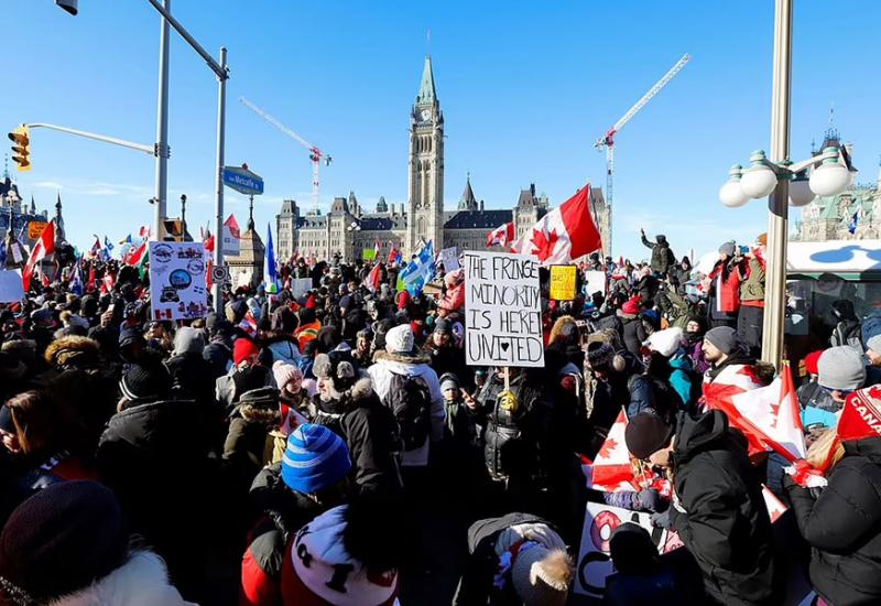 VIDEO: Kanadski premijer pobjegao s obitelji, na ulicama deseci tisuća kamiona i građana
