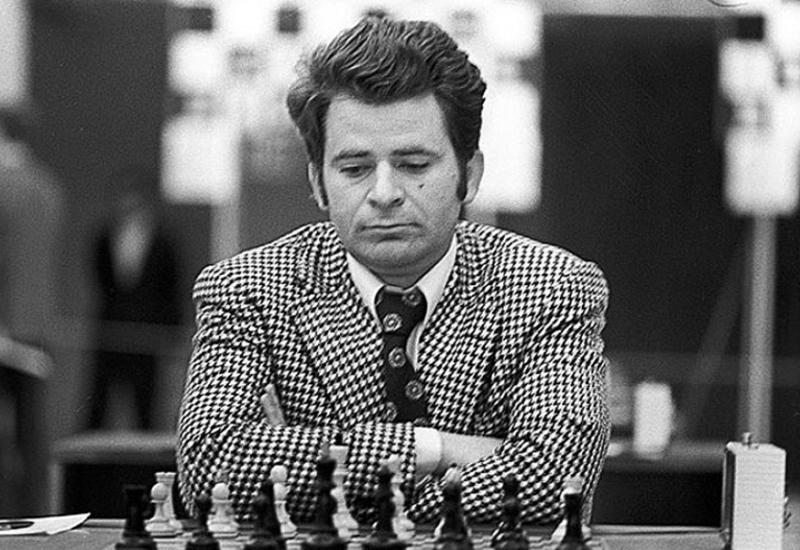 Prvak svijeta koji je titulu izgubio od Fischera u meču stoljeća