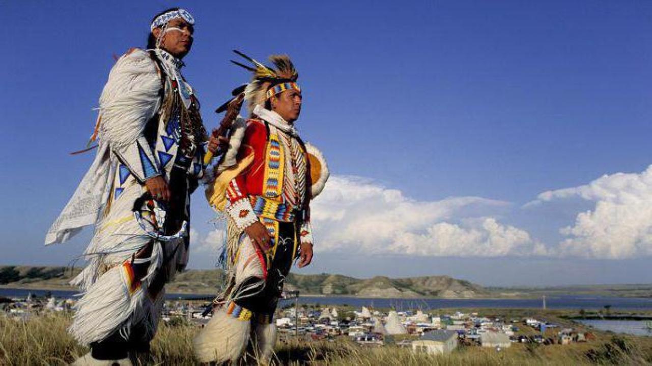Какие народы коренные в северной америке. Индейцы Северной Америки. Народы Северной Америки индейцы. Индейцы Северной Америки Навахо. Коренные жители Северной Америки индейцы.