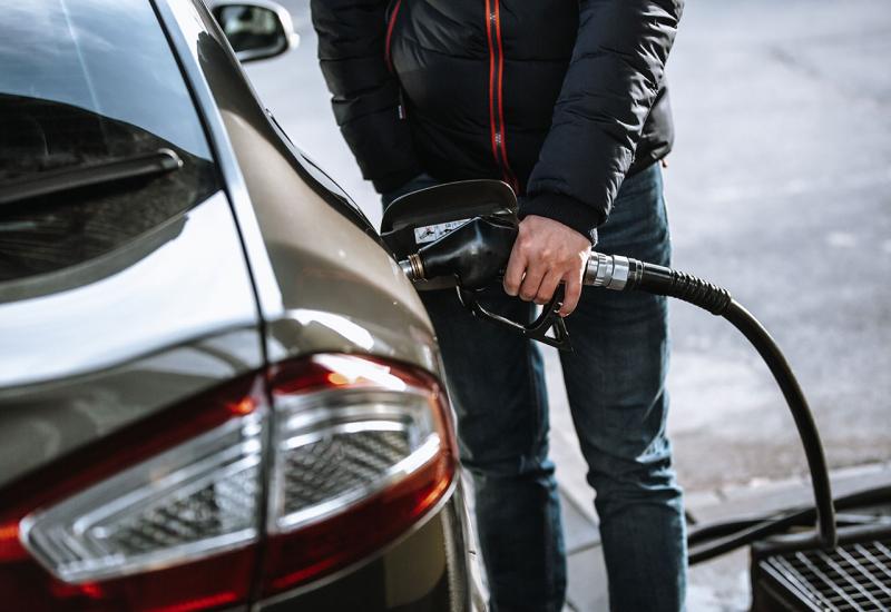 Rastuće cijene goriva pogađaju i Sjedinjene države - Mjere njemačke vlade jedva da su usporile inflaciju