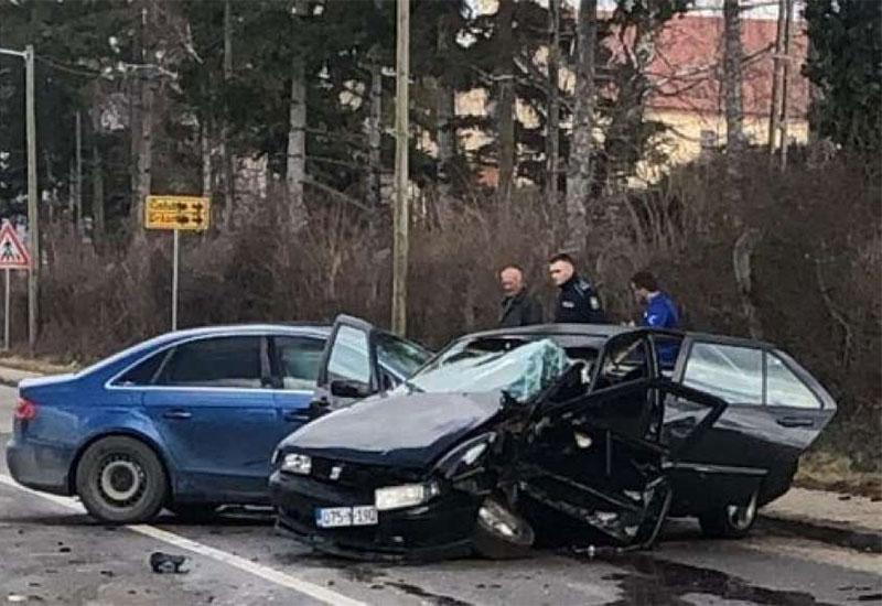 Prometna nesreća u Livnu - U prometnoj nesreći ozlijeđeno više osoba